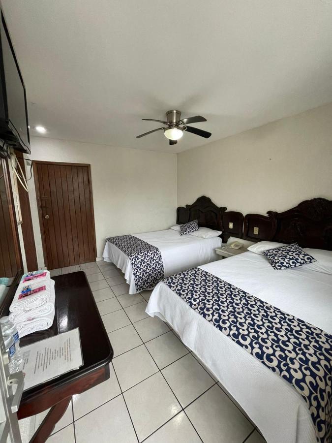 Hotel California Tuxpan  Eksteriør billede